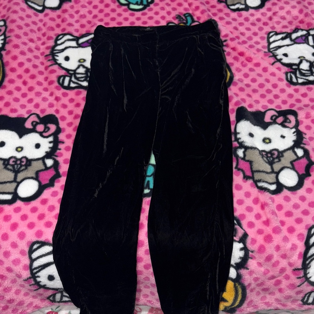 H&M Elegant Black Velvet Pants